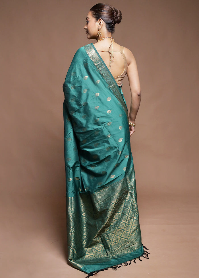 Green Kanjivaram Silk Saree With Blouse Piece