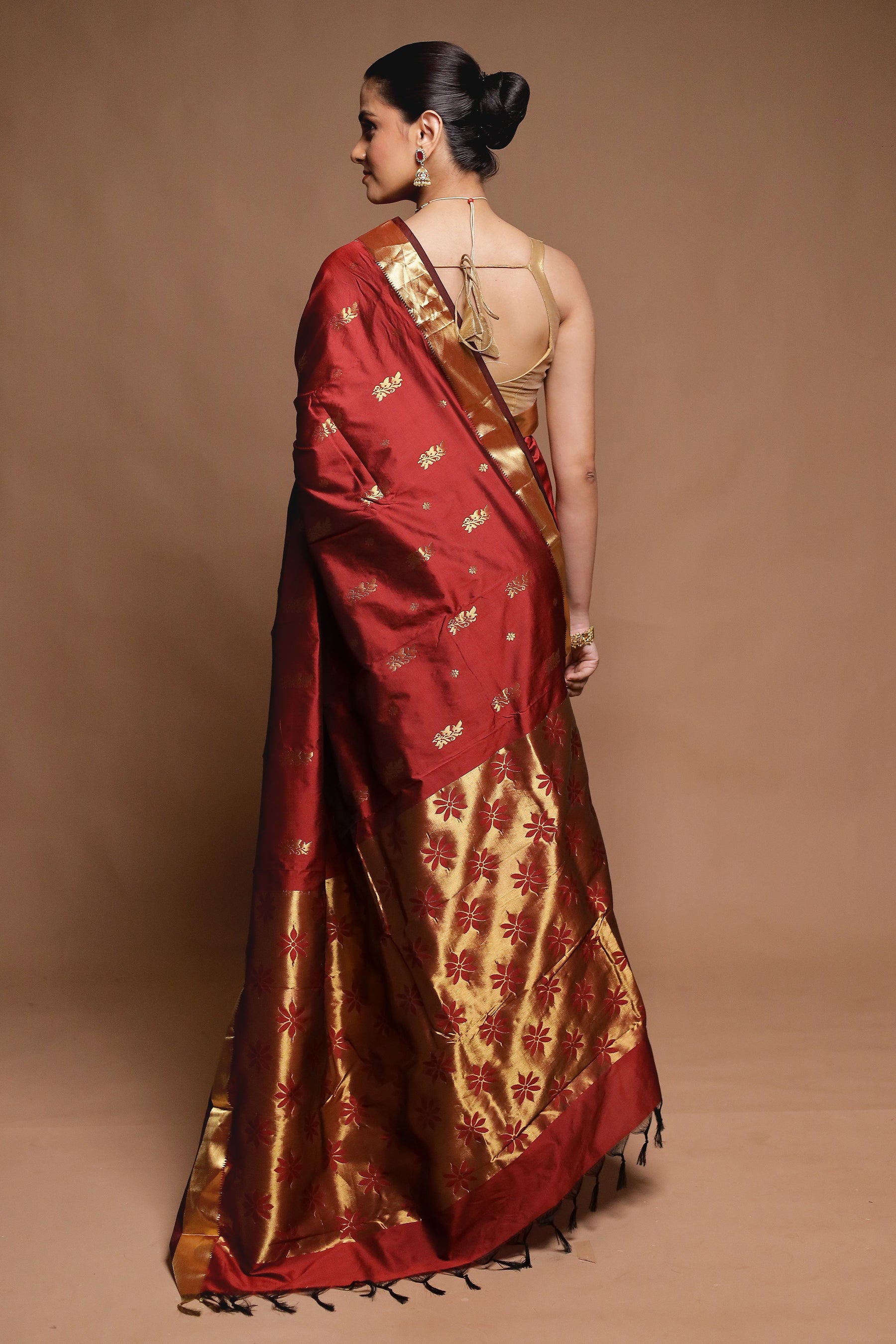 Brown Kanjivaram Silk Saree With Blouse Piece