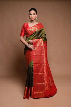 Green Kanjivaram Silk Saree With Blouse Piece