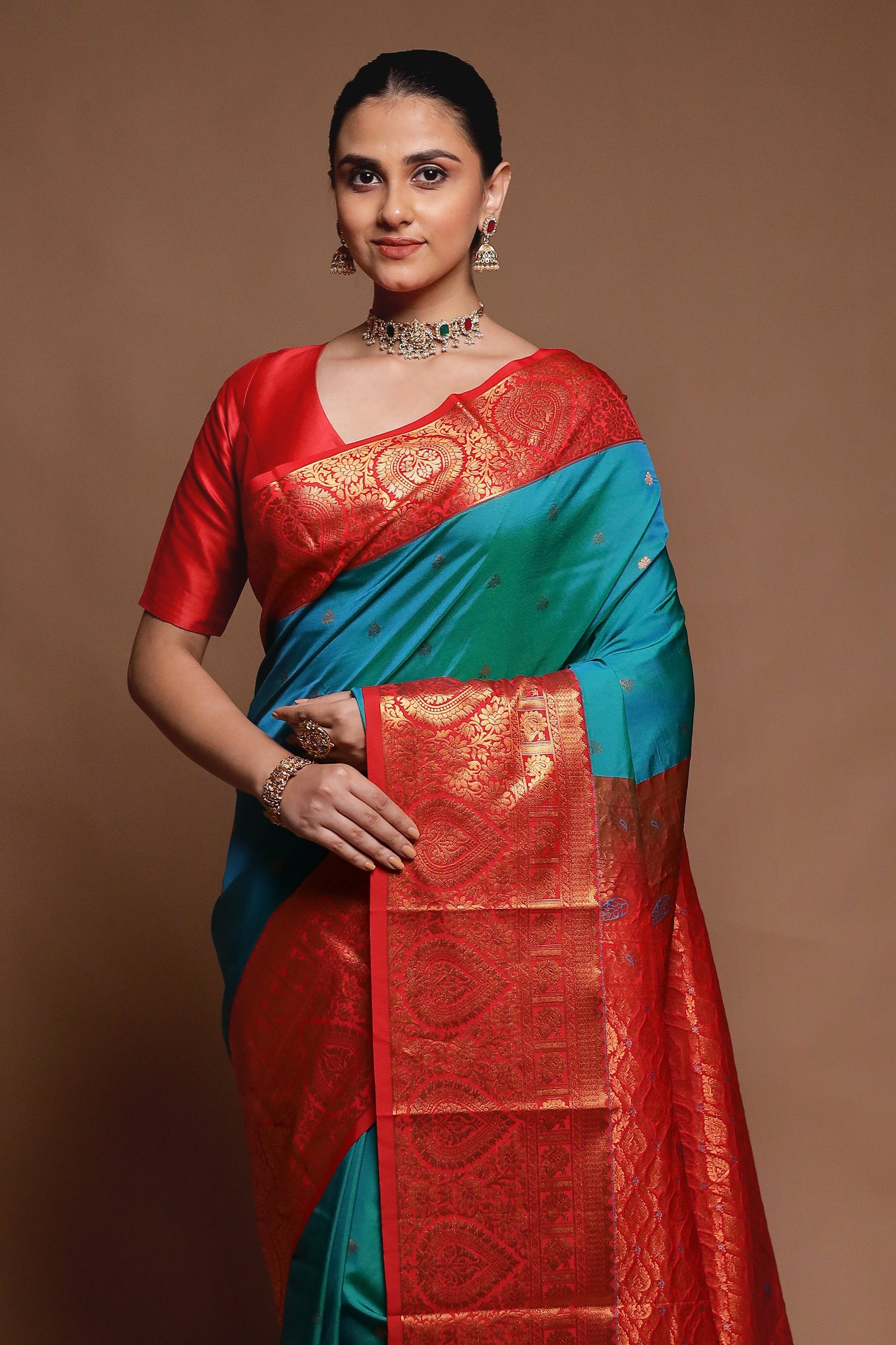 Green Kanjivaram Silk Saree With Blouse Piece
