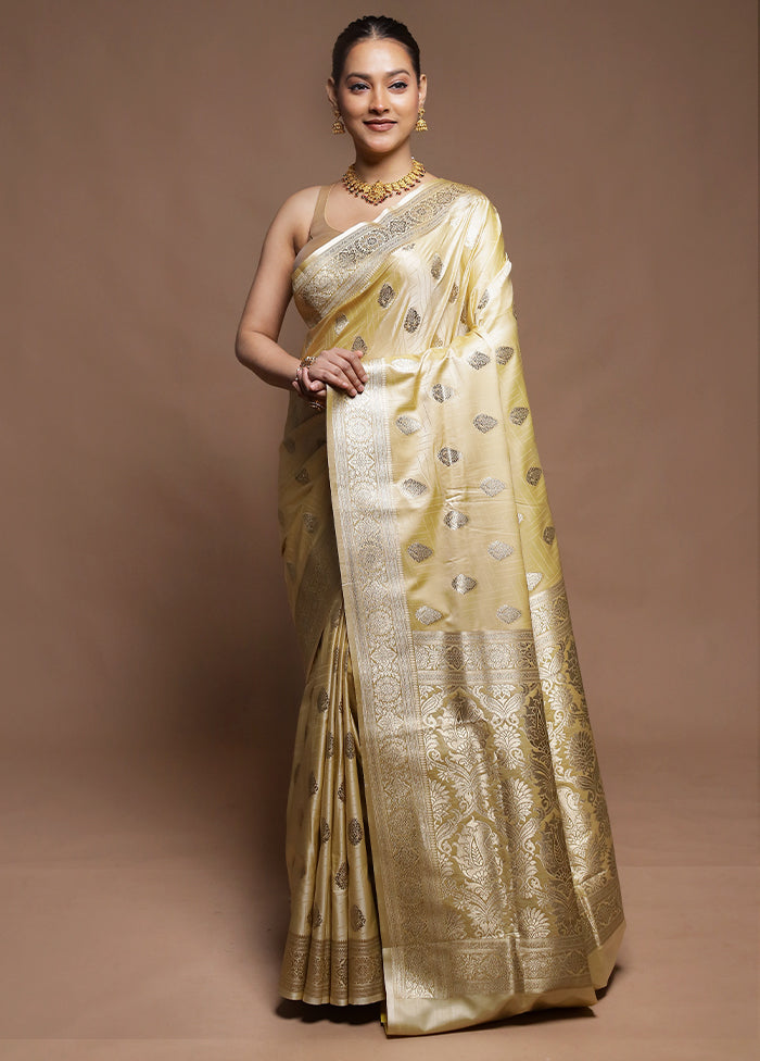 Cream Tanchoi Silk Saree With Blouse Piece
