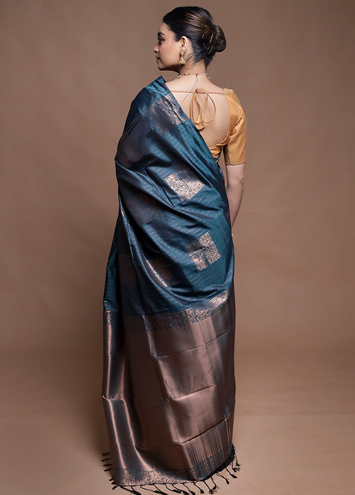 Green Dupion Silk Saree With Blouse Piece