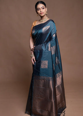 Green Dupion Silk Saree With Blouse Piece