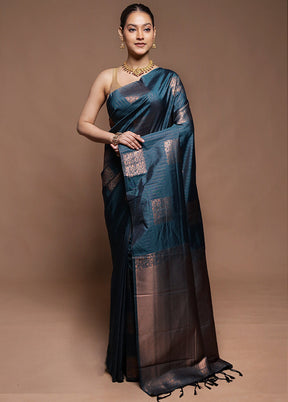 Green Dupion Silk Saree With Blouse Piece