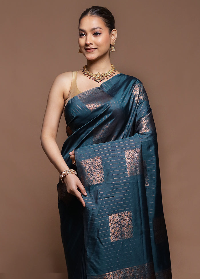 Green Dupion Silk Saree With Blouse Piece