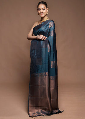 Green Dupion Silk Saree With Blouse Piece