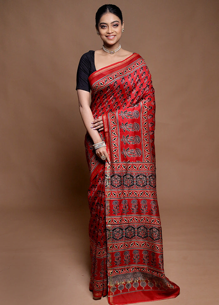 Red Chanderi Cotton Saree With Blouse Piece