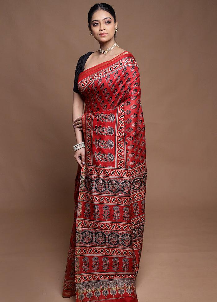 Red Chanderi Cotton Saree With Blouse Piece