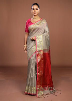 Pink Khadi Cotton Saree With Blouse Piece