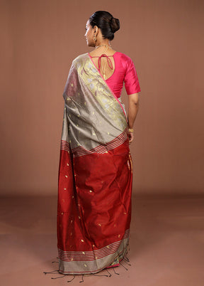 Pink Khadi Cotton Saree With Blouse Piece