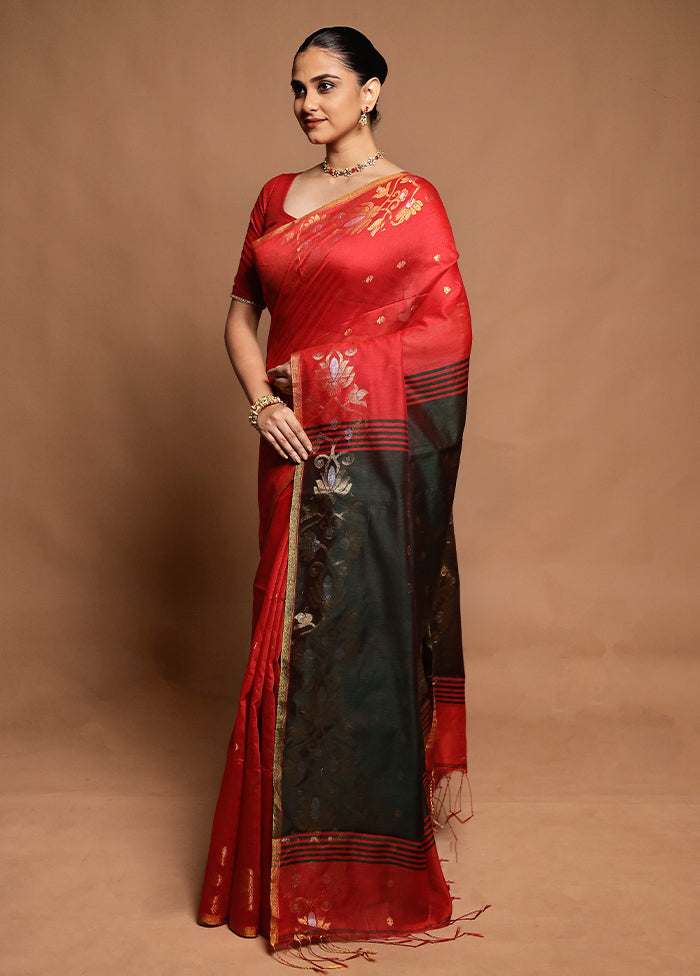 Green Cotton Saree With Blouse Piece