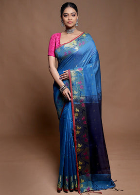 Blue Cotton Saree With Blouse Piece