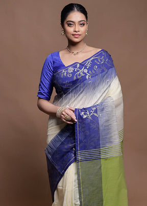 Cream Cotton Saree With Blouse Piece