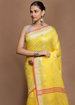 Yellow Cotton Saree With Blouse Piece