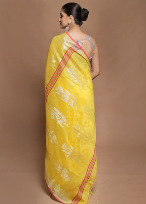 Yellow Cotton Saree With Blouse Piece