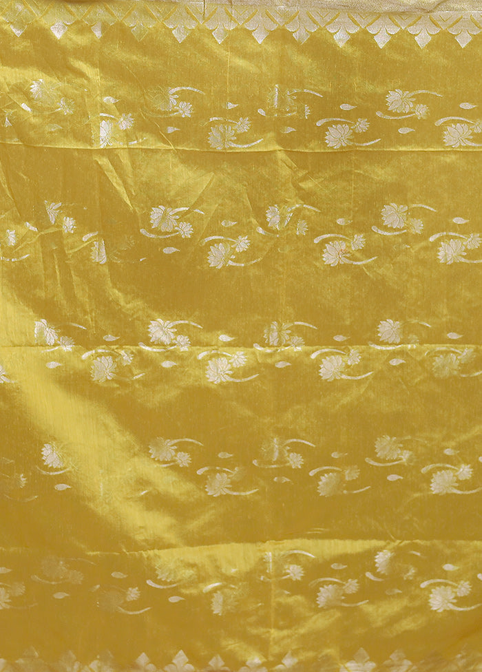 Yellow Cotton Saree With Blouse Piece