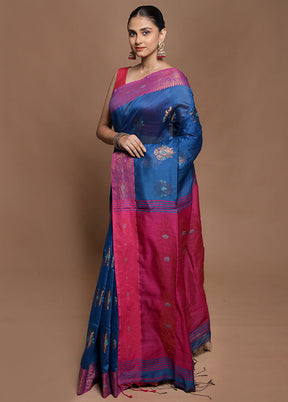 Blue Cotton Saree With Blouse Piece