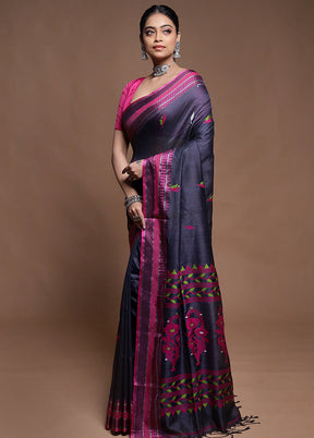 Grey Pure Cotton Saree With Blouse Piece