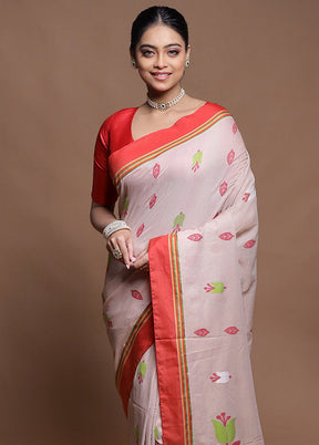 Cream Pure Cotton Saree With Blouse Piece