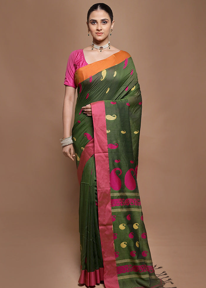 Green Pure Cotton Saree With Blouse Piece