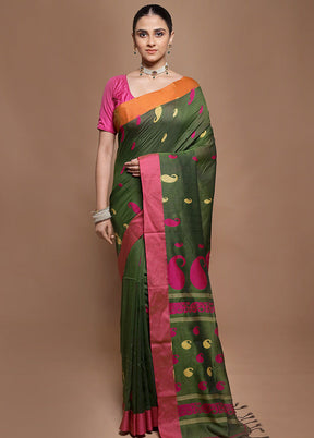 Green Pure Cotton Saree With Blouse Piece