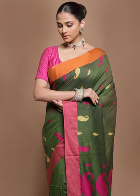 Green Pure Cotton Saree With Blouse Piece