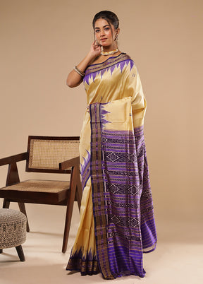 Cream Handloom Ikkat Pure Silk Saree With Blouse Piece