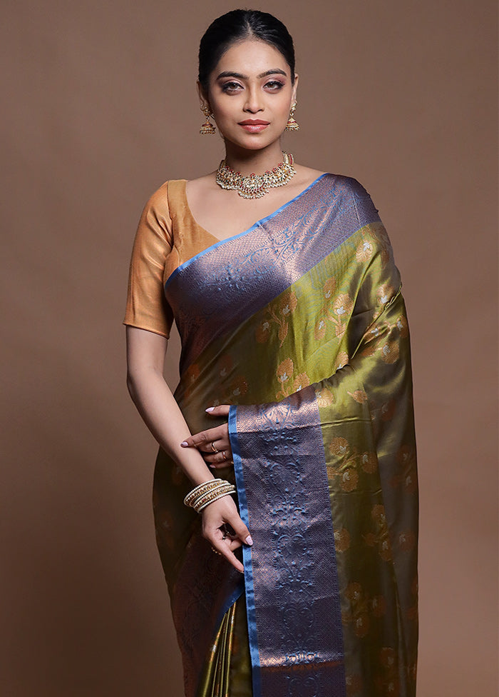 Green Dupion Silk Saree With Blouse Piece