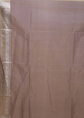 Grey Kora Silk Saree With Blouse Piece
