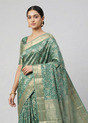 Green Kora Silk Saree With Blouse Piece