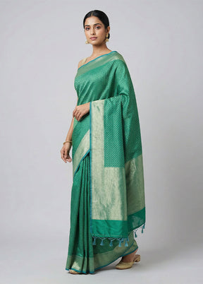 Green Kora Silk Saree With Blouse Piece