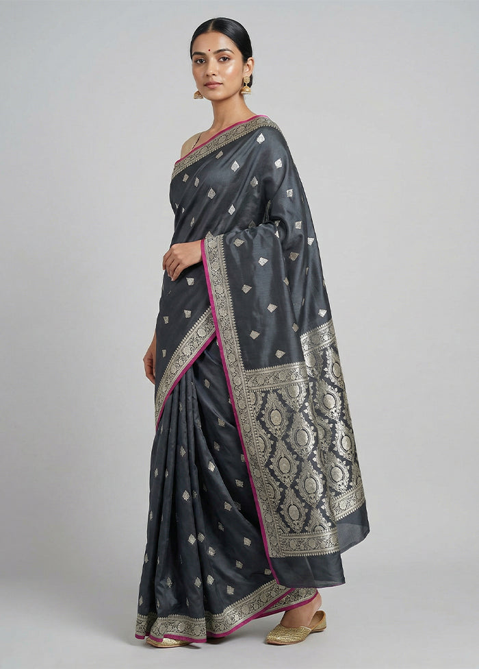 Black Katan Silk Saree With Blouse Piece