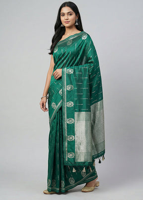 Green Dupion Silk Saree With Blouse Piece
