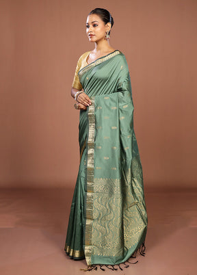 Green Kanjivaram Silk Saree With Blouse Piece