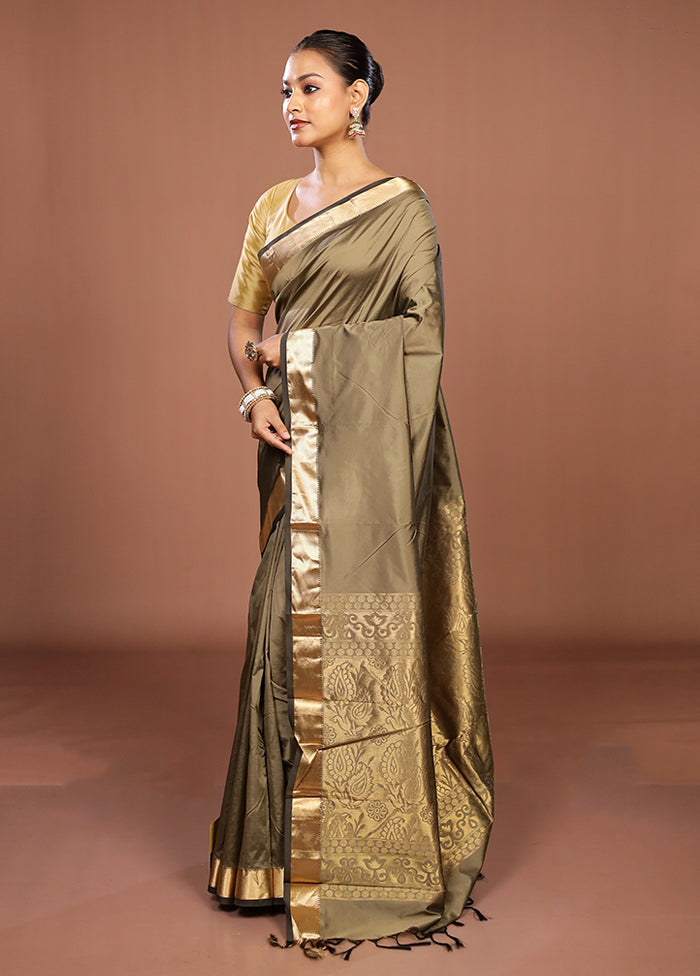 Grey Kanjivaram Silk Saree With Blouse Piece