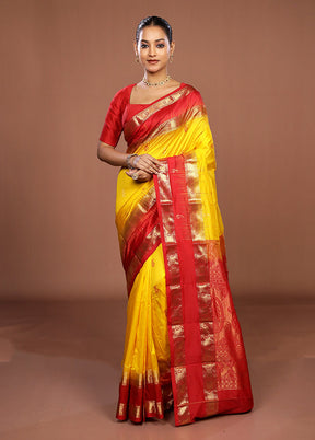 Yellow Handloom Kanjivaram Pure Silk Saree With Blouse Piece