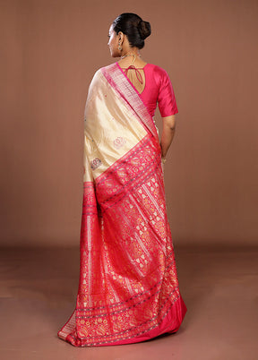Cream Handloom Bomkai Pure Silk Saree With Blouse Piece