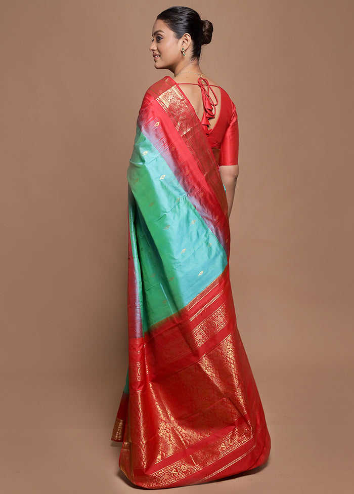 Green Handloom Kanjivaram Pure Silk Saree With Blouse Piece