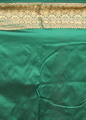 Green Handloom Kanjivaram Pure Silk Saree With Blouse Piece