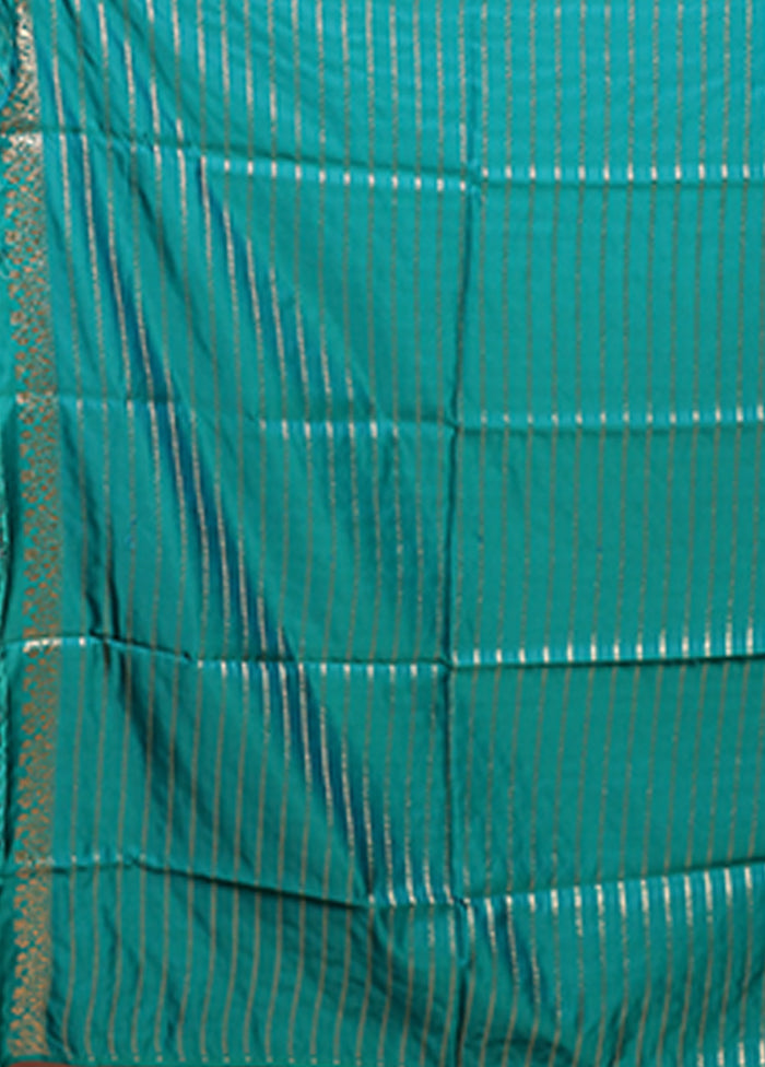 Green Banarasi Silk Saree With Blouse Piece