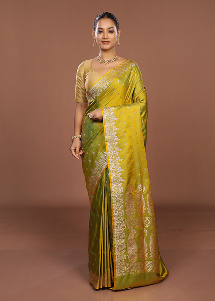 Green Banarasi Silk Saree With Blouse Piece