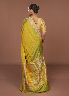 Green Banarasi Silk Saree With Blouse Piece