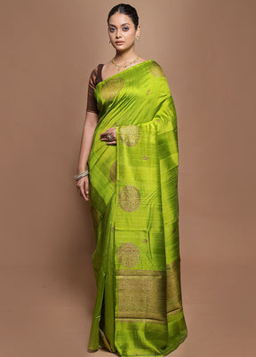 Green Handloom Tussar Pure Silk Saree With Blouse Piece