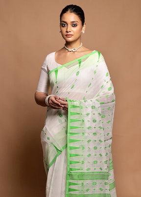 White Tant Jamdani Saree Without Blouse Piece