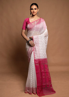 Pink Tant Jamdani Saree Without Blouse Piece