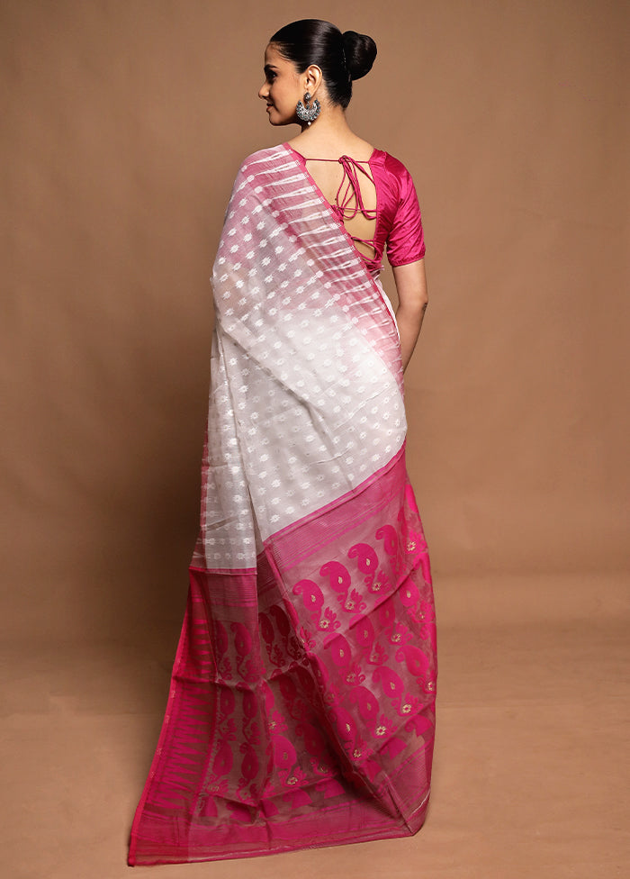 Pink Tant Jamdani Saree Without Blouse Piece