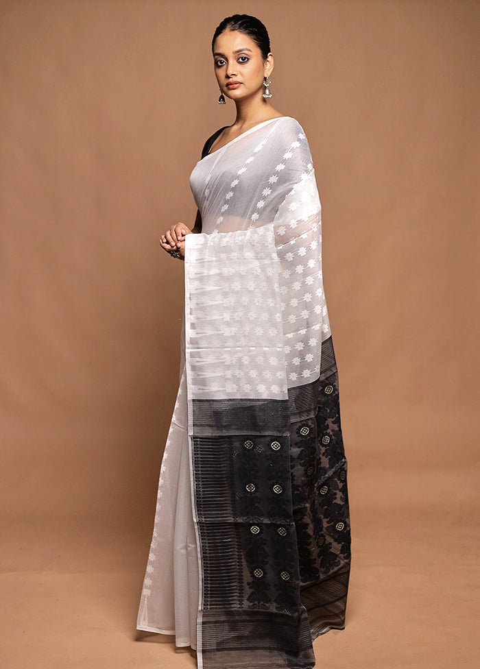 White Tant Jamdani Saree Without Blouse Piece