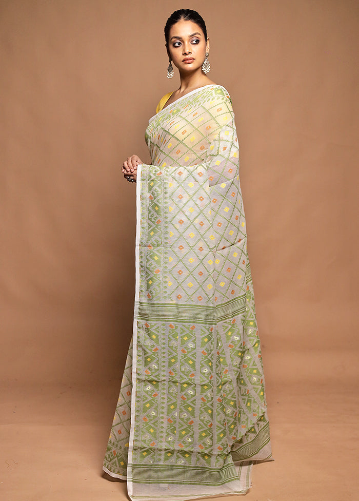 White Tant Jamdani Saree Without Blouse Piece