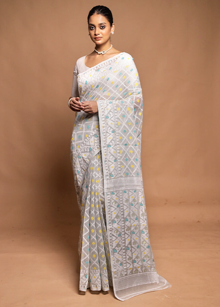 White Tant Jamdani Saree Without Blouse Piece
