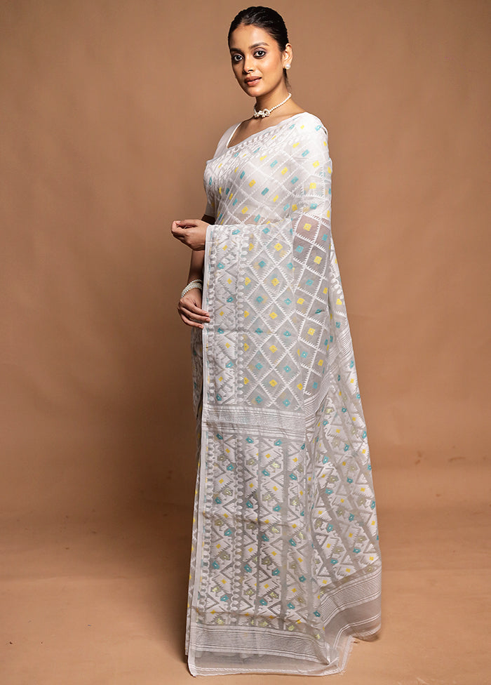 White Tant Jamdani Saree Without Blouse Piece
